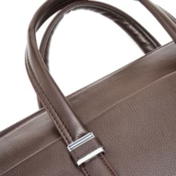 Thaynards - Vegan Leather Suave Shoulder Bag Light Brown - Picture 6 of 7